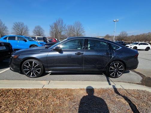 2023 Honda Accord Hybrid Touring