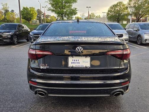 Deep Black Pearl Effect 2024 Volkswagen Jetta GLI 2.0T Autobahn