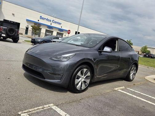 Midnight Silver Metallic 2023 Tesla Model Y Long Range