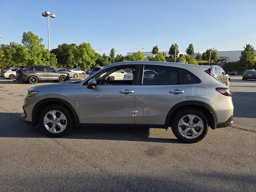 Lunar Silver Metallic 2024 Honda HR-V LX