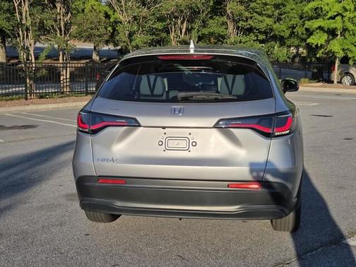 Lunar Silver Metallic 2024 Honda HR-V LX