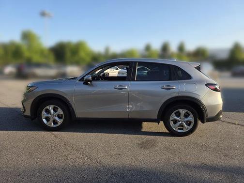 Lunar Silver Metallic 2024 Honda HR-V LX