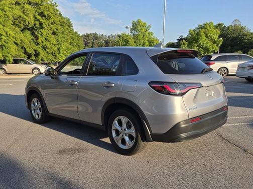 Lunar Silver Metallic 2024 Honda HR-V LX