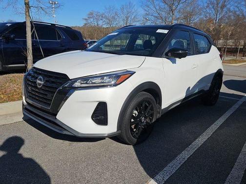 2024 Nissan Kicks SR