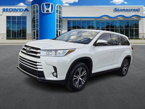 Blizzard Pearl 2019 Toyota Highlander LE Plus