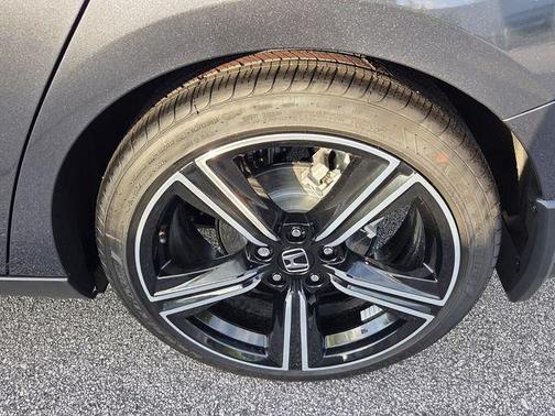 Meteorite Gray Metallic 2026 Honda Accord SE