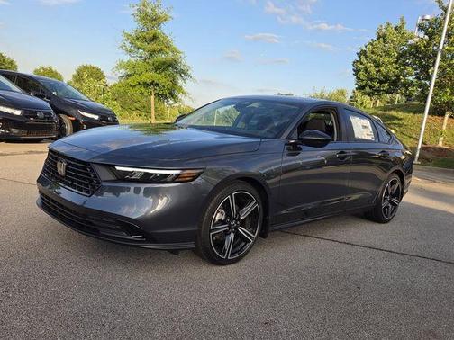 Meteorite Gray Metallic 2026 Honda Accord SE