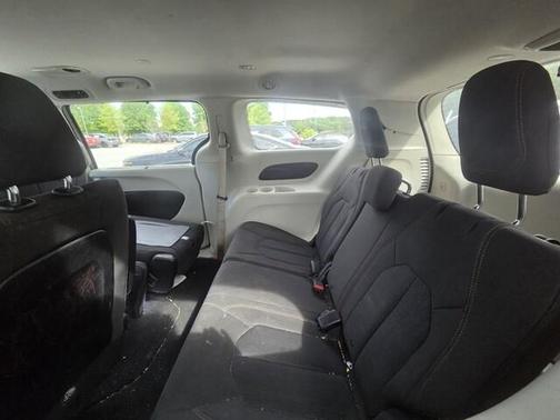 Bright White Clearcoat 2019 Chrysler Pacifica Touring Plus