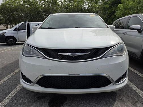 Bright White Clearcoat 2019 Chrysler Pacifica Touring Plus