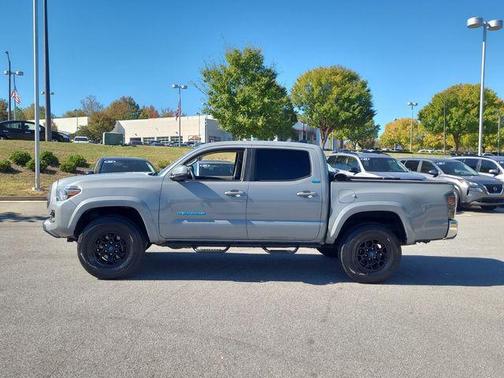 2020 Toyota Tacoma SR5