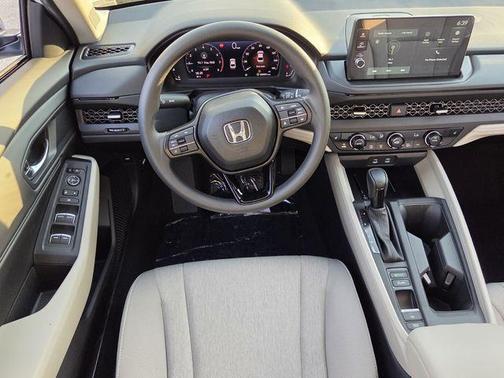Platinum White Pearl 2026 Honda Accord SE
