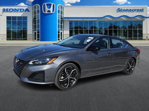 2025 Nissan Altima SR