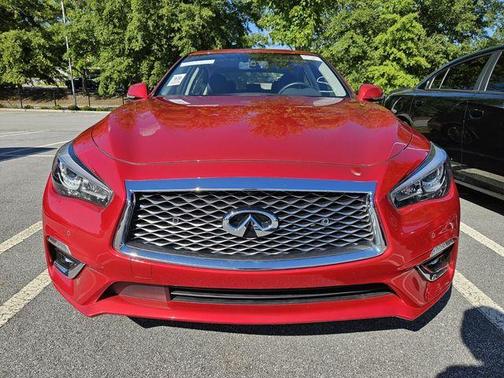 2022 INFINITI Q50 LUXE