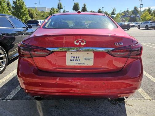 2022 INFINITI Q50 LUXE