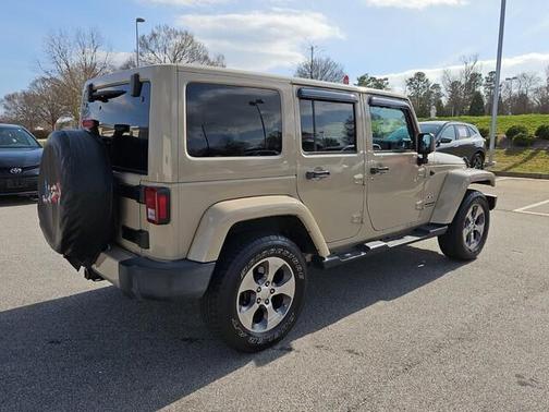 2016 Jeep Wrangler Unlimited Sahara