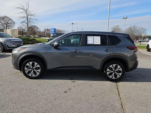 2022 Nissan Rogue SV