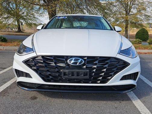 2022 Hyundai SONATA SEL
