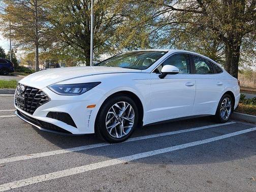 2022 Hyundai SONATA SEL