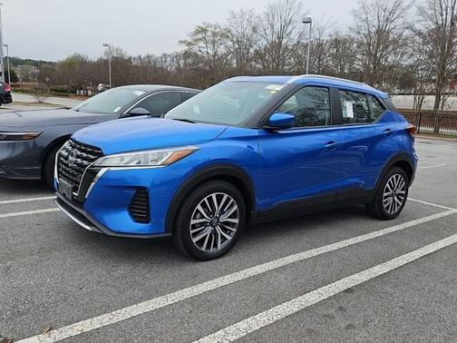 2023 Nissan Kicks SV