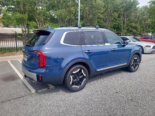 Midnight Black 2023 Kia Telluride S