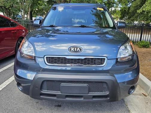 2011 Kia Soul +