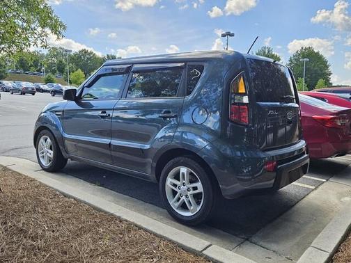 2011 Kia Soul +