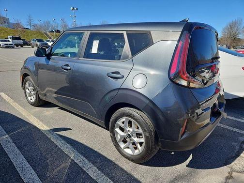2024 Kia Soul LX