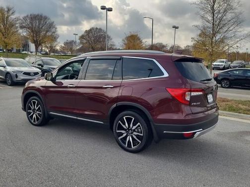 2022 Honda Pilot Touring 7-Passenger
