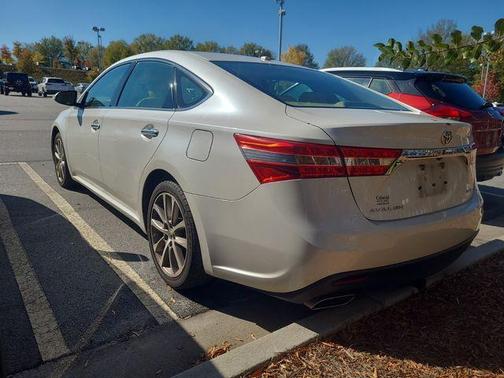2013 Toyota Avalon XLE