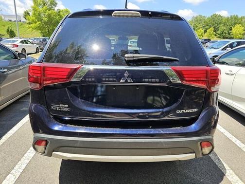 2016 Mitsubishi Outlander ES