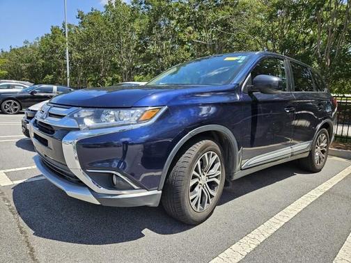2016 Mitsubishi Outlander ES