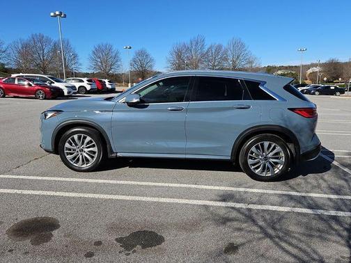 2023 INFINITI QX50 Luxe
