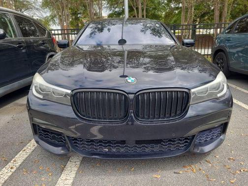 2017 BMW 740 i