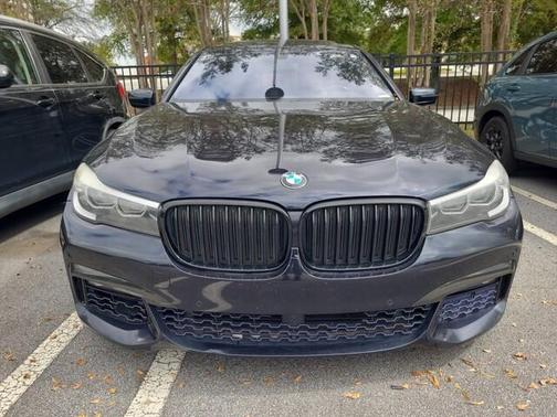2017 BMW 740 i