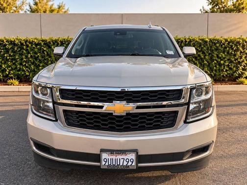 Champagne Silver Metallic 2016 Chevrolet Suburban LT