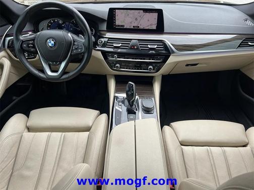 2019 BMW 540 540i