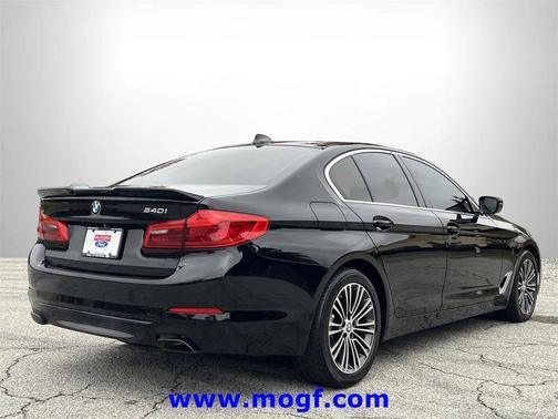 2019 BMW 540 540i