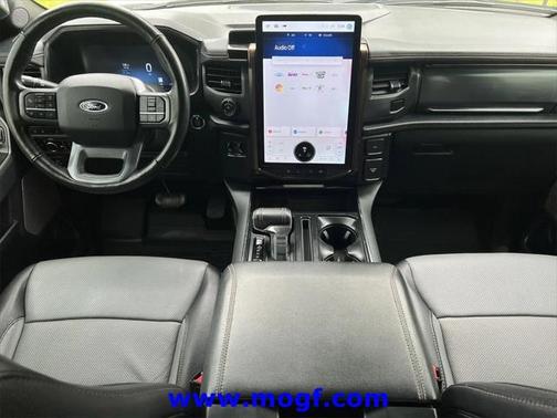 2023 Ford F-150 Lightning LARIAT