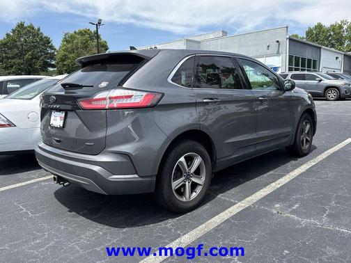 Carbonized Gray Metallic 2021 Ford Edge SEL