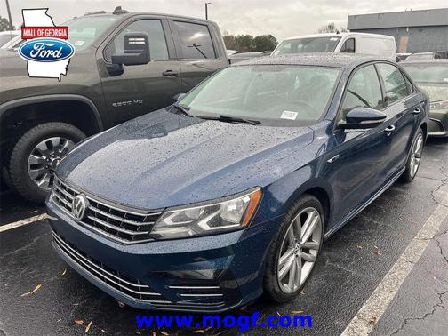 2018 Volkswagen Passat 2.0T R-Line