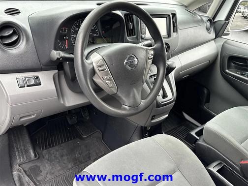 2021 Nissan NV200 SV