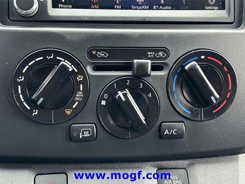 2021 Nissan NV200 SV