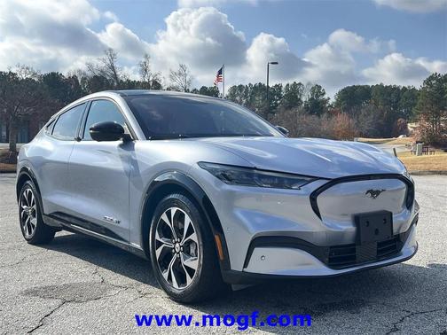 2022 Ford Mustang Mach-E Premium