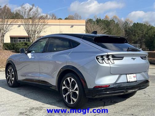 2022 Ford Mustang Mach-E Premium