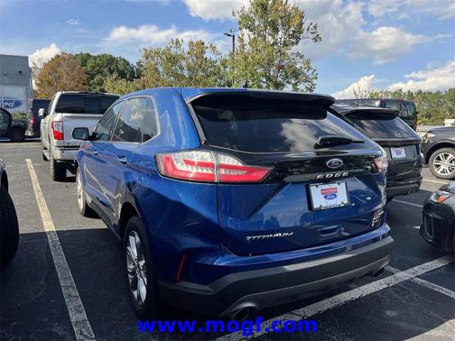 2022 Ford Edge Titanium