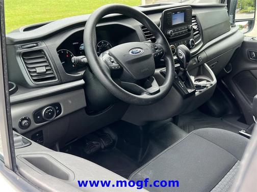2022 Ford Transit-250 Base