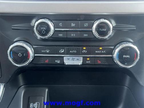 2023 Ford F-150 Lightning XLT