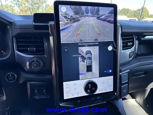 2023 Ford F-150 Lightning LARIAT