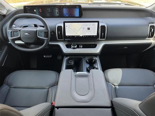 2025 Ford Expedition Max Active 4x2