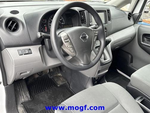 2020 Nissan NV200 SV